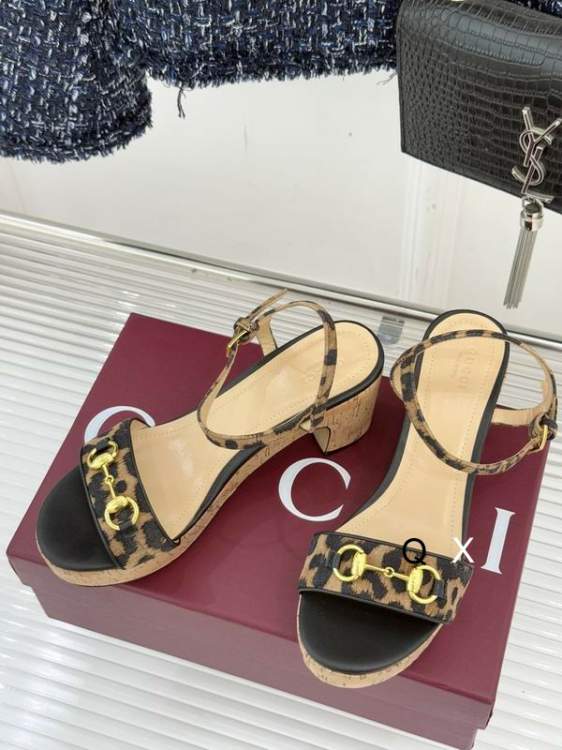 Picture of Gucci Shoes _SKUGuccisz35-407CMJX10106908